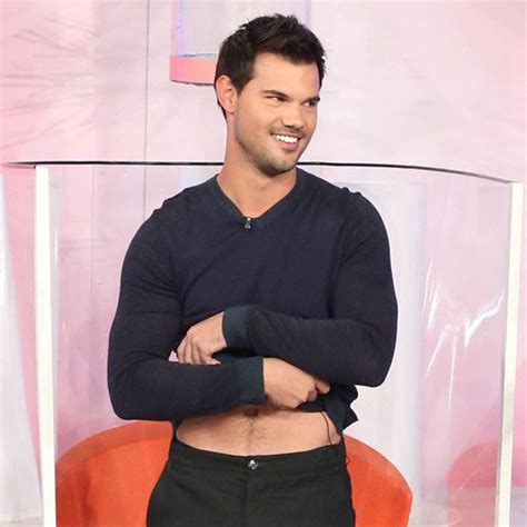 taylor lautner insta